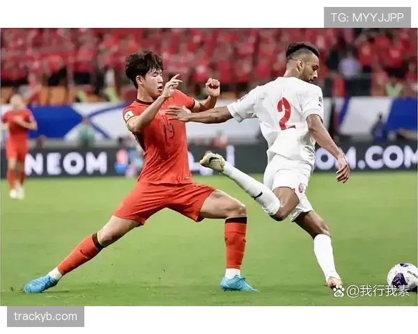 国足集训针对世预赛对手演练战术,重点打磨防守体系 国足集训针对世预赛对手演练战术,重点打磨防守体系